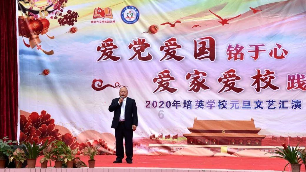 叶罗丽：王默并不忌惮十阶，她还cos过世王，她才是十阶的克星
